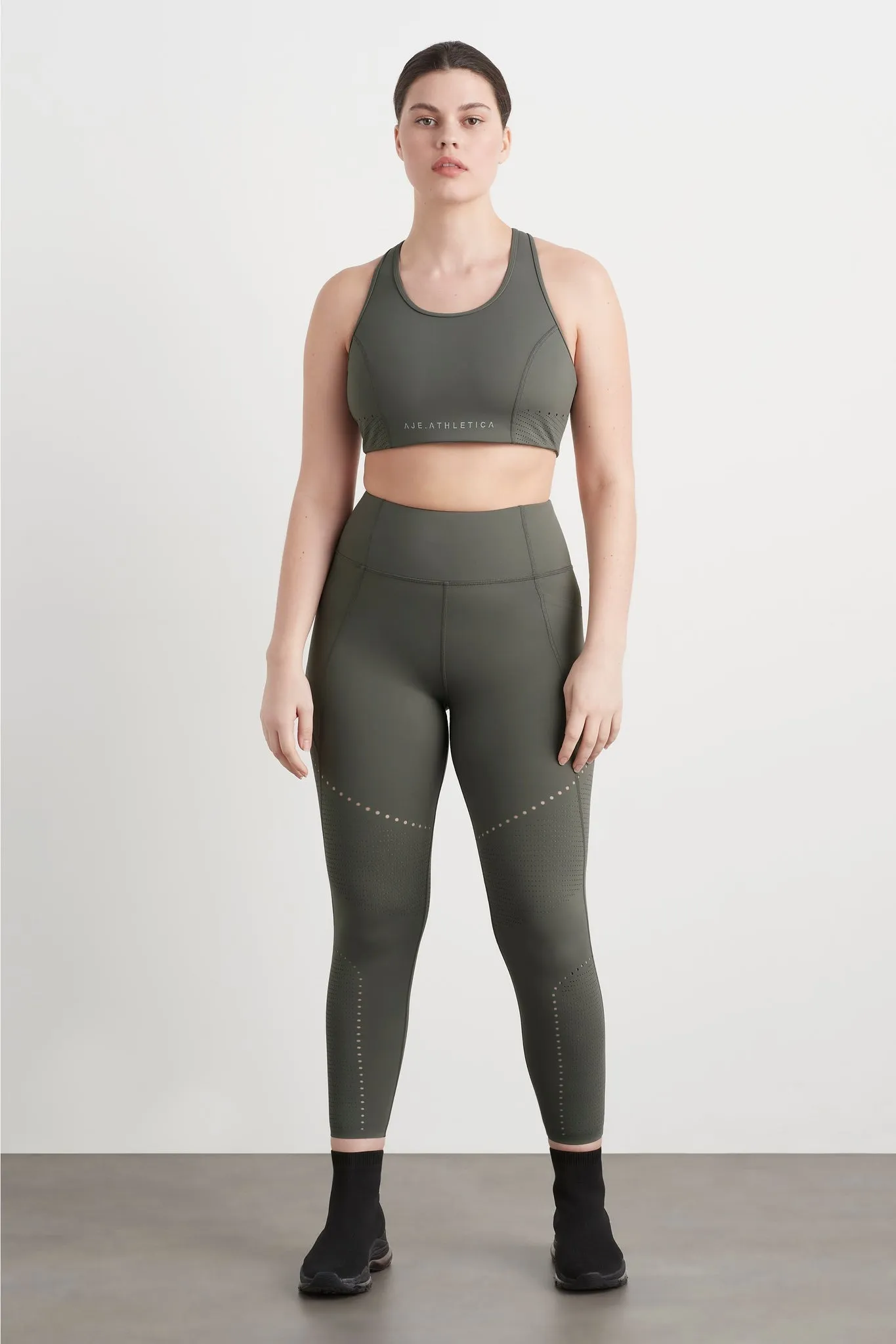 High Rise Perforated 7/8 Legging 227