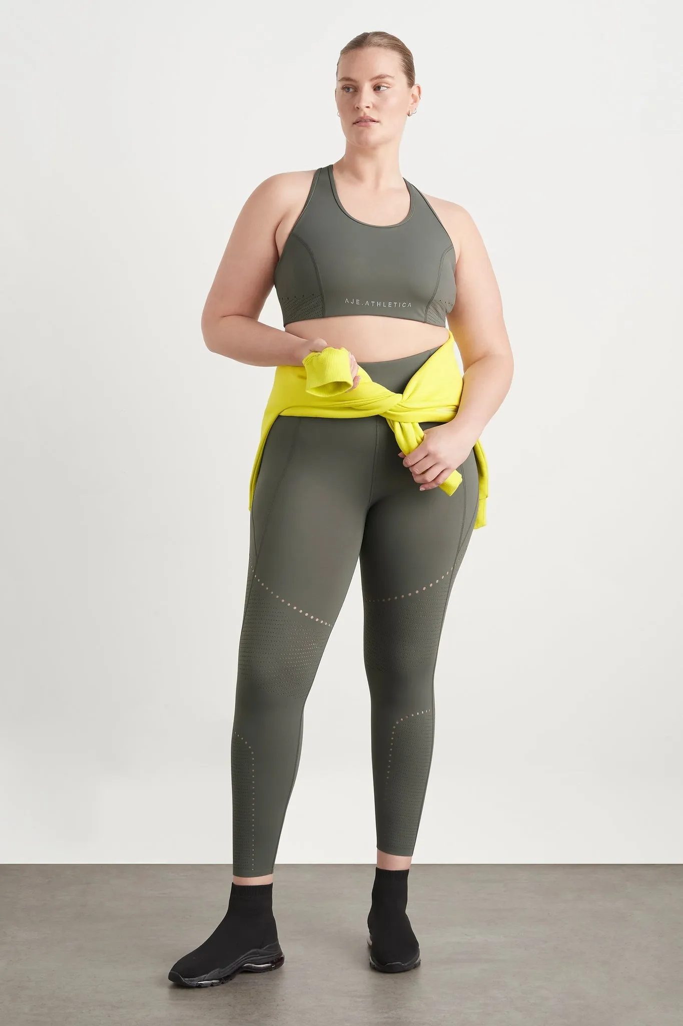 High Rise Perforated 7/8 Legging 227